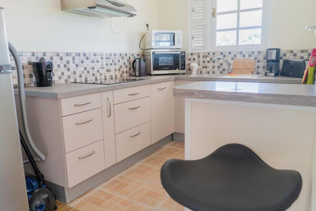 Location Saisonniere Bel Appartement Les Trois-Ilets Exterior photo